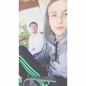 Meet your Posher, Joshua